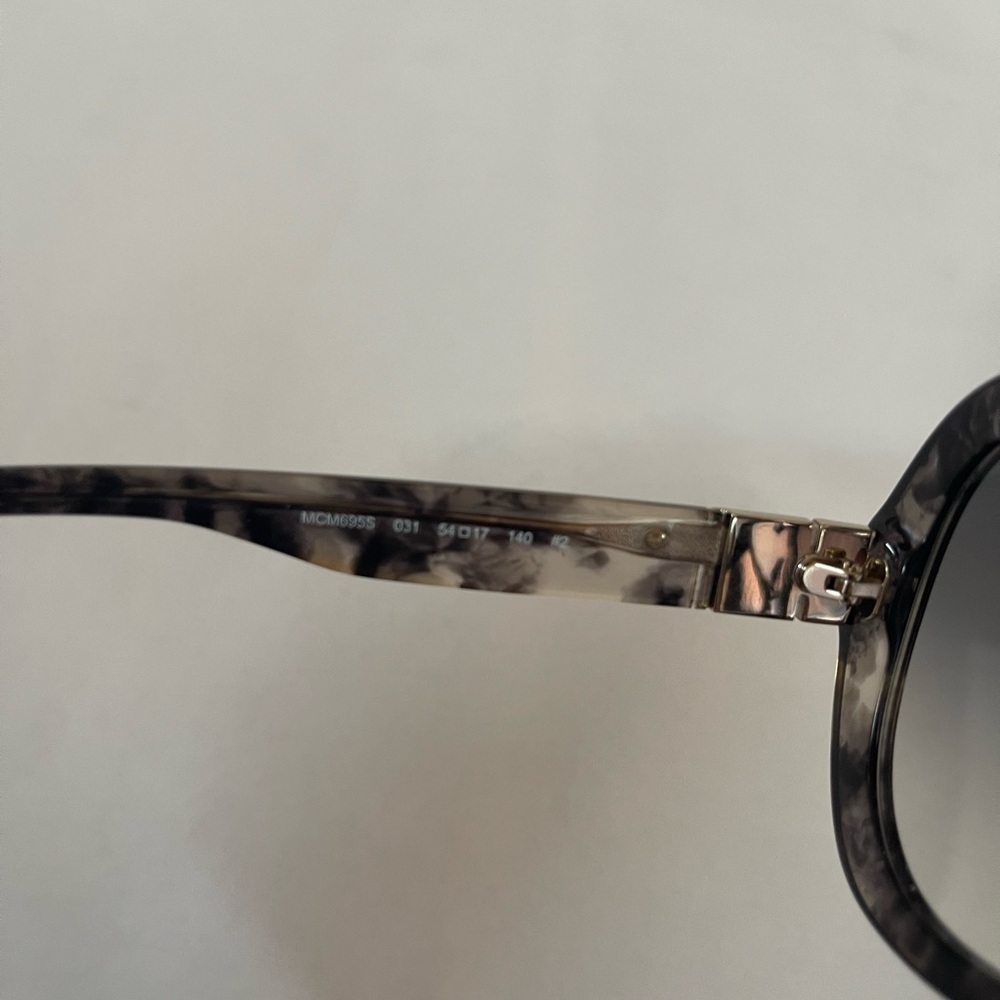 MCM Women's Grey Marble Sunglasses - Picture 7 of 7